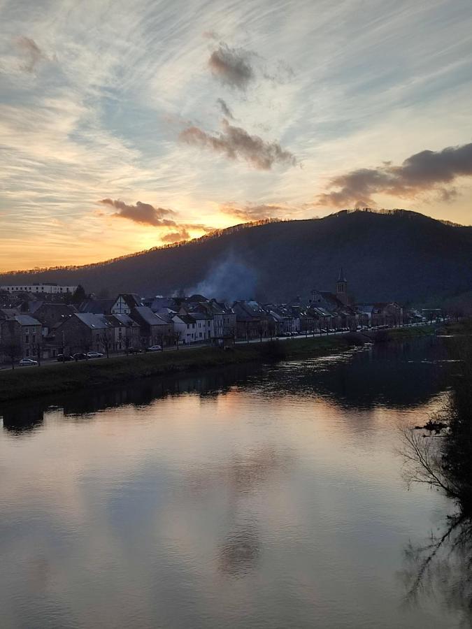 Entre Meuse Et Foret Revin  Exteriör bild