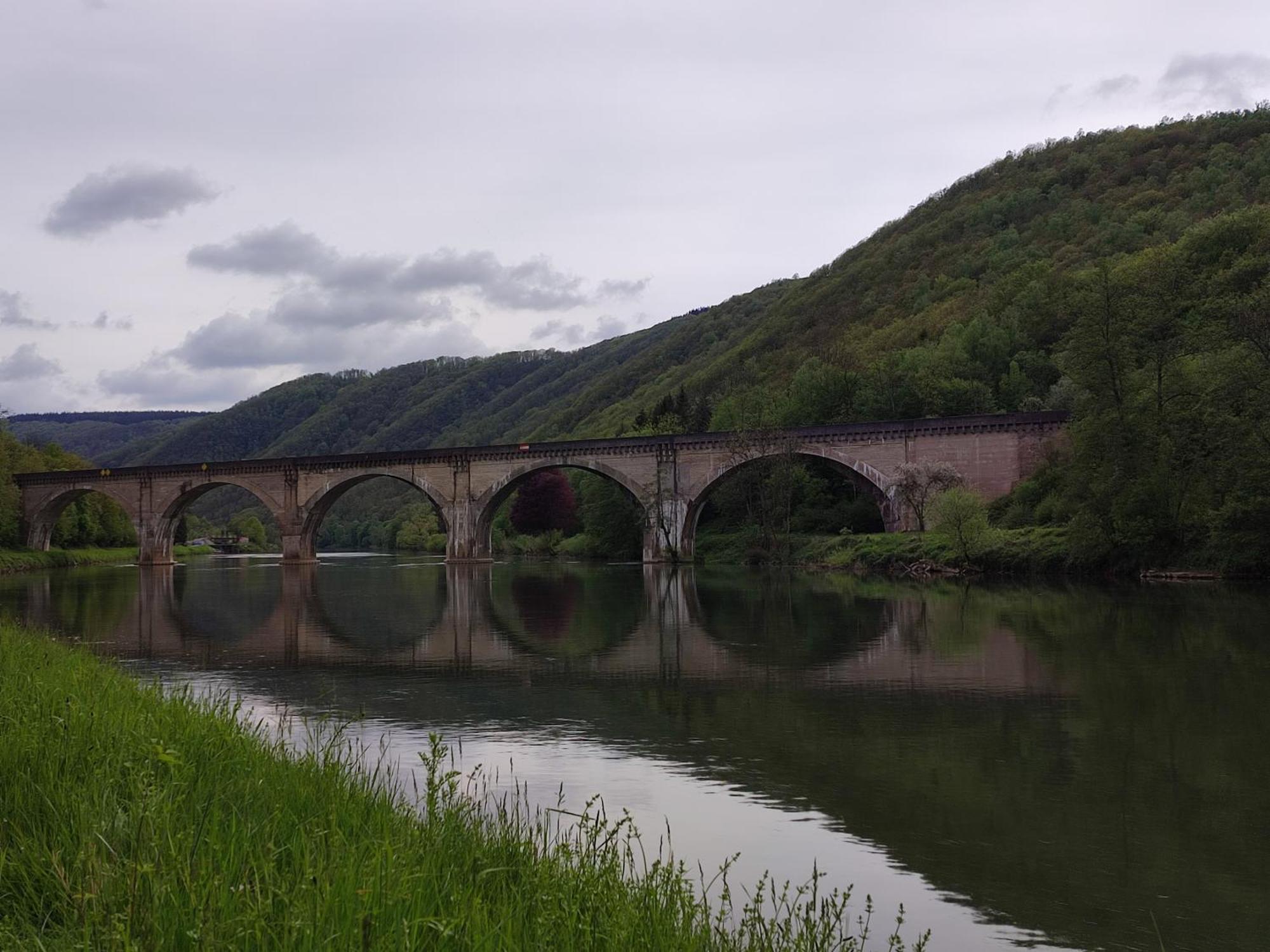 Entre Meuse Et Foret Revin  Exteriör bild